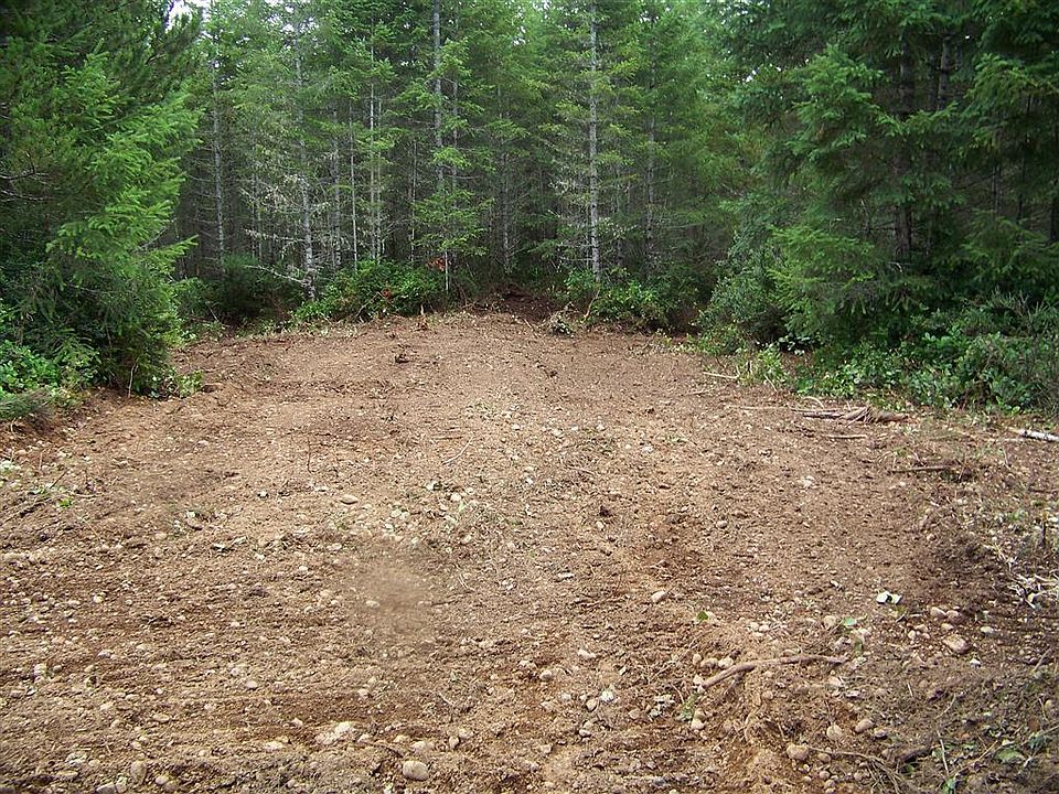 2nd image of 605 E Pinedirosa Rd