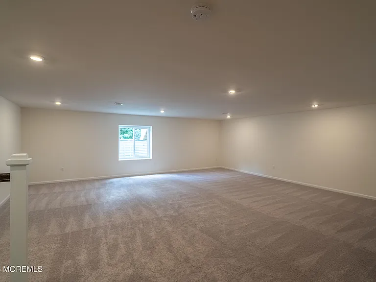 301 Holland Dr — Photo 42