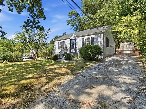 2nd image of 319 Sylvan St