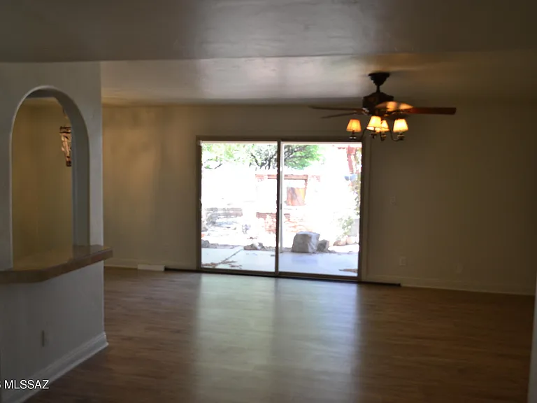 3270 W Capistrano Rd — Photo 5