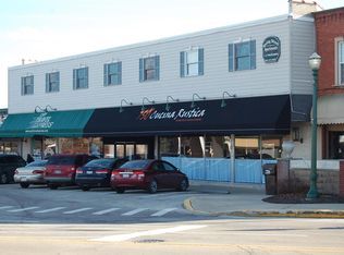 25 Spring St APT 9, Cary, IL 60013