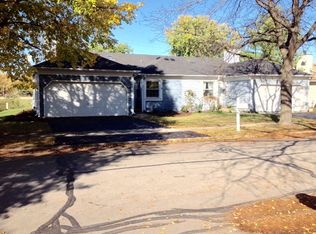 555 Fessler Ave, Naperville, IL 60565