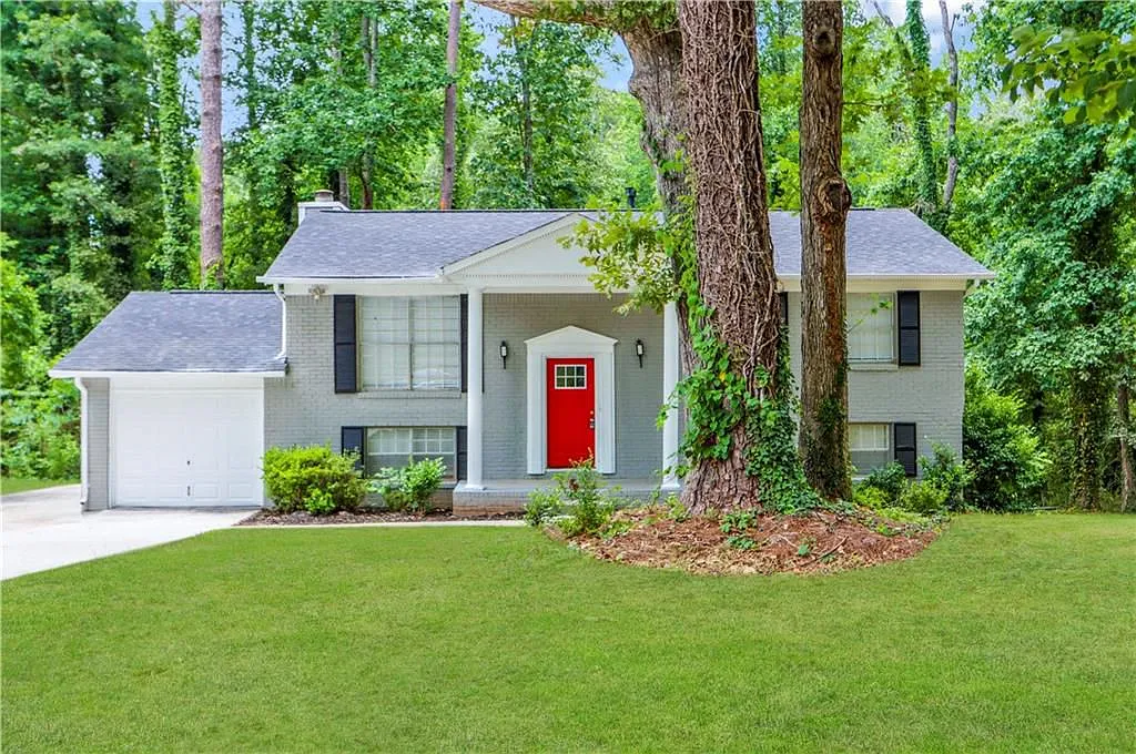 4392 Cedar Ridge Trl photo 1