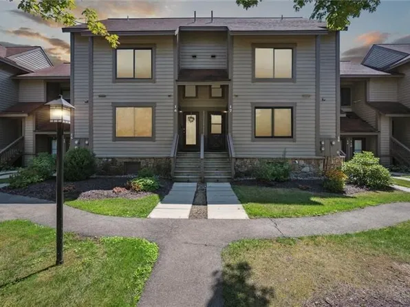 I7 Sunridge Dr, Champion, PA 15622