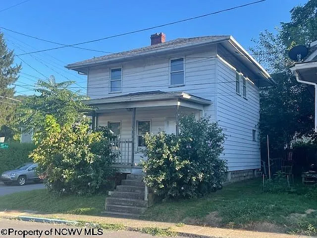 620 Hobson St photo 1