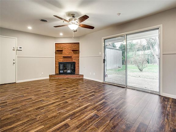 3rd image of 8320 Doreen Ave