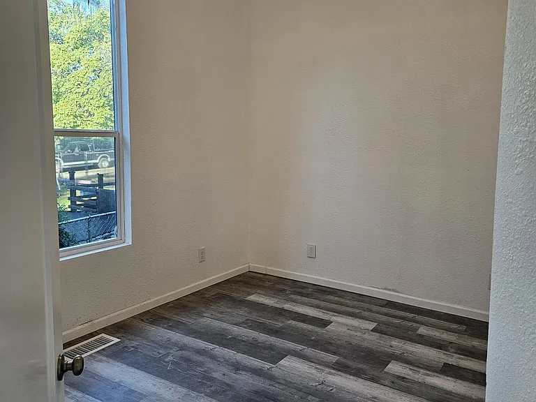 1320 High St #2 — Photo 8