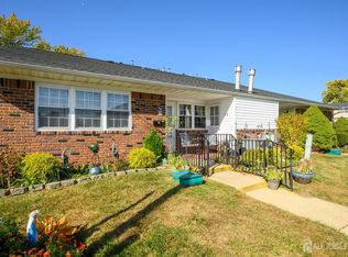 28 Galewood Dr, Matawan, NJ 07747