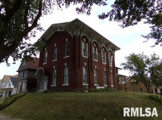 316 W 4th St, Muscatine, IA 52761