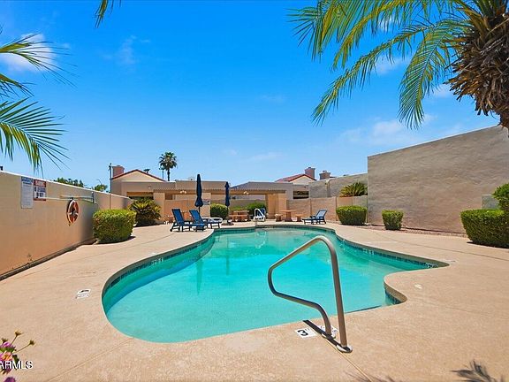 3rd image of 2157 E Alameda Dr
