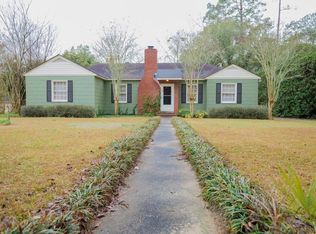 1204 10th St SW, Moultrie, GA 31768