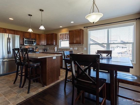 5th image of 7701 Copper Corner Dr SE