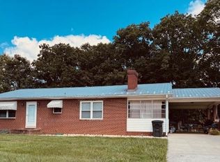 2114 Pilot Westfield Rd, Pilot Mountain, NC 27041