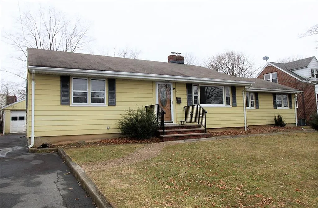 65 Cleveland Ave photo 1
