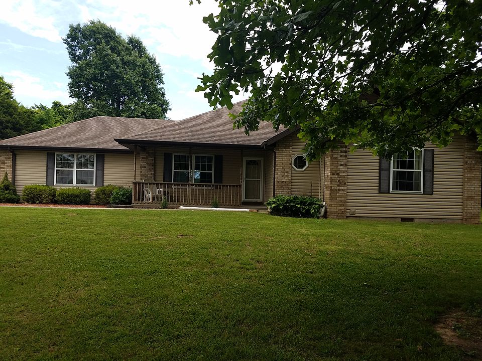 1st image of 239 Aspen Dr