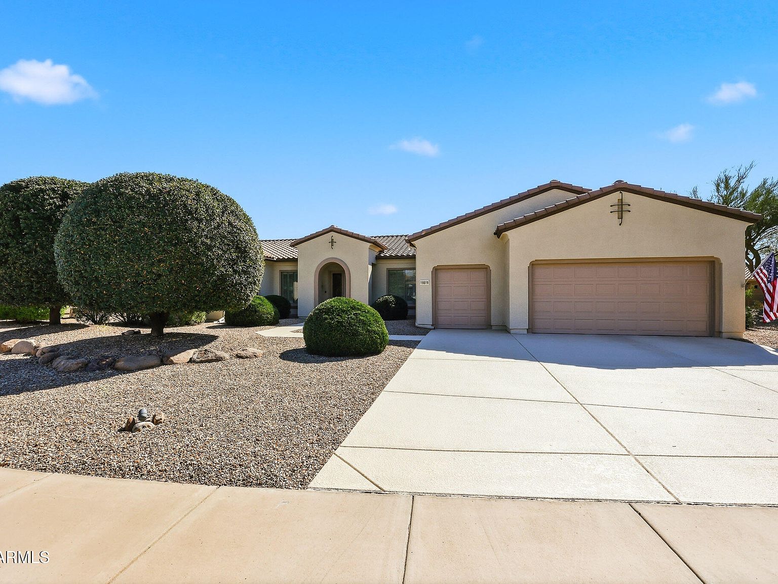 19619 N WESSEX Drive