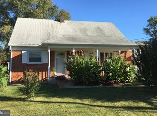 2112 Culpeper Dr, Woodbridge, VA 22191