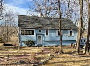 239 Tree Top Ter, Stroudsburg, PA 18360