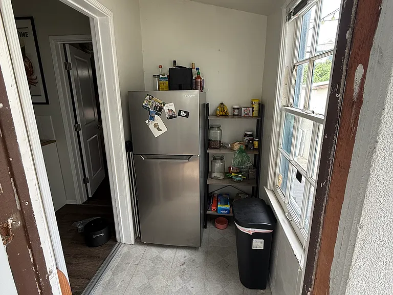 2056 Reed Ave — Photo 9