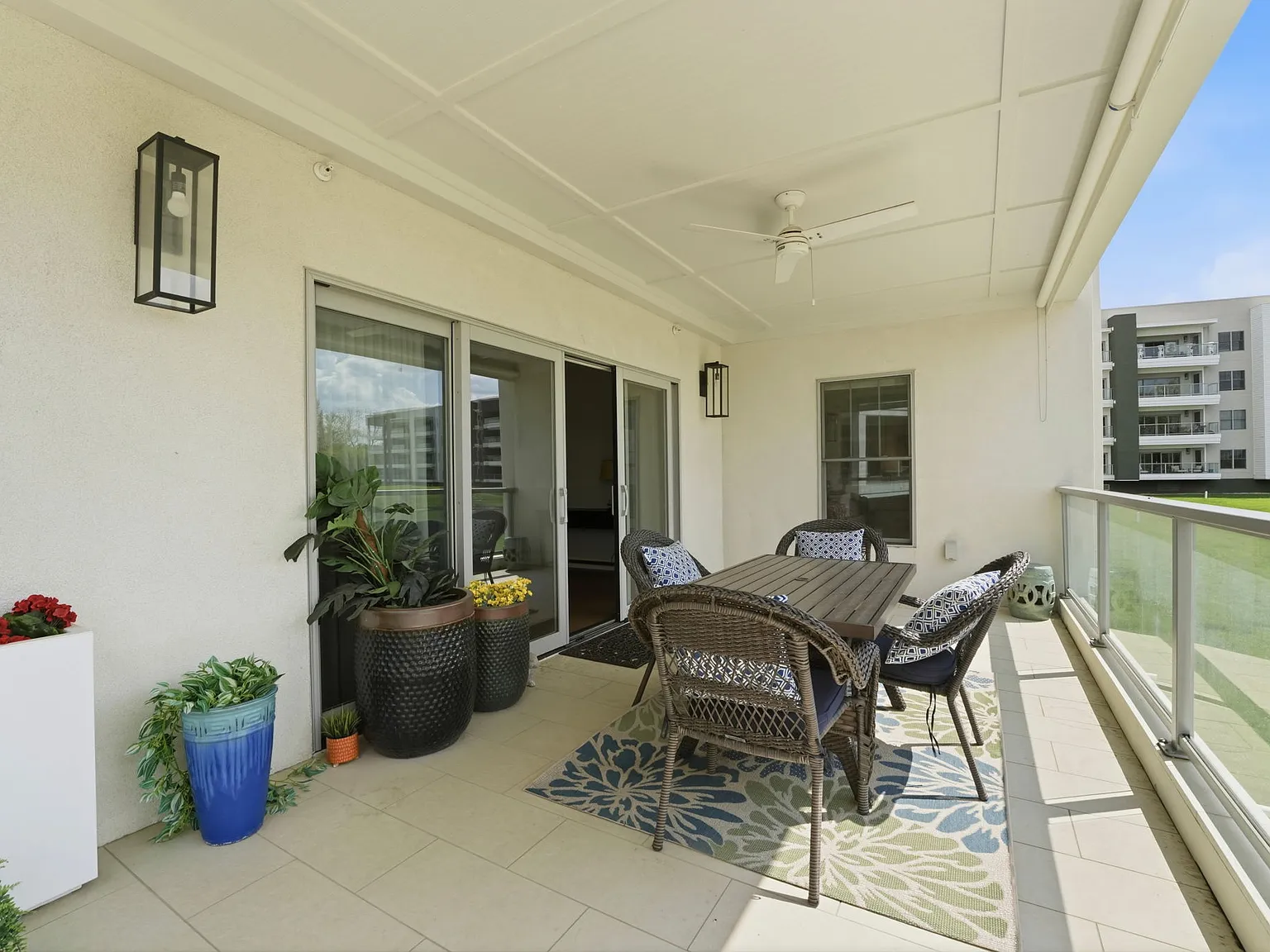 3 bed, 2601 sqft, $3,500 — Photo 2