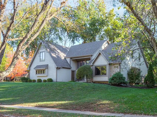 11501 Hemlock St, Overland Park, KS 66210
