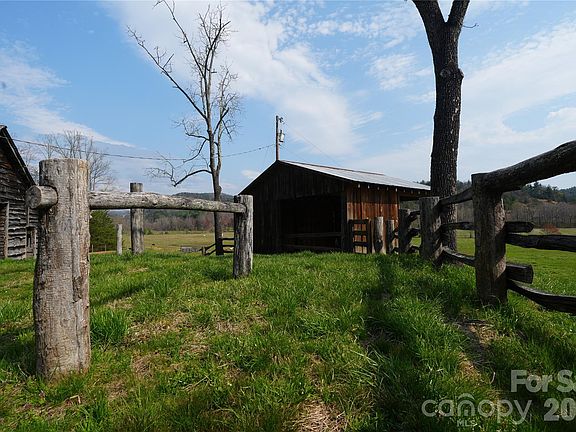 3rd image of 316 Lewis Fork Baptist Ch Rd