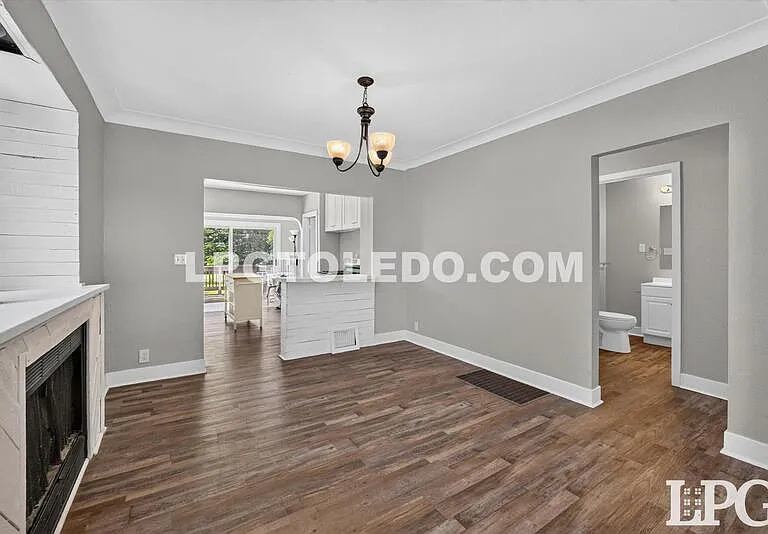 544 Woodsdale Ave — Photo 10