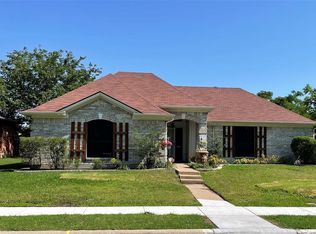 1525 Glenmore Dr, Lewisville, TX 75077