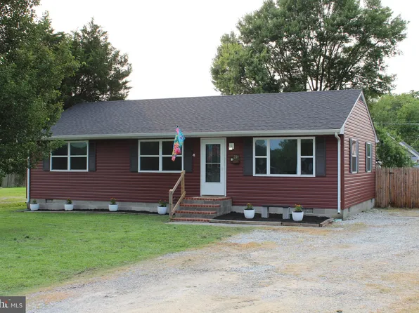 204 Connaway St, Hebron, MD 21830