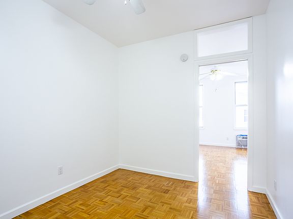 5th image of 67 Jewell St #3L