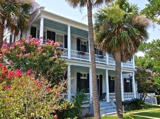 60 Rutledge Ave APT C, Charleston, SC 29401