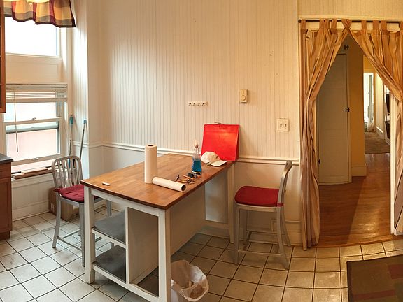 3rd image of 857 Beacon St APT 22