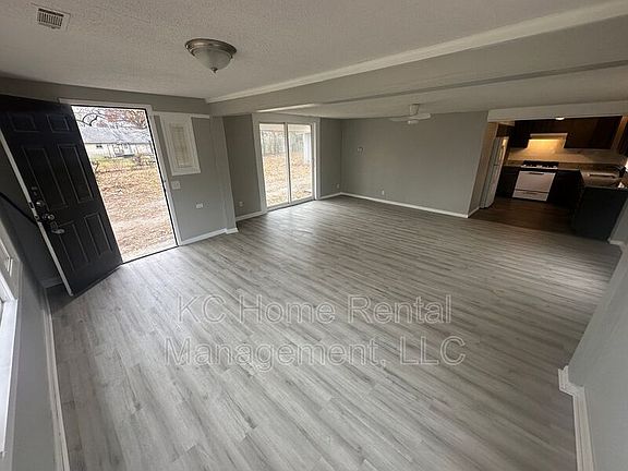 4th image of 3324 N 72nd St