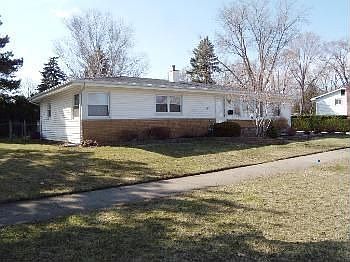 1st image of 700 Eastman Dr