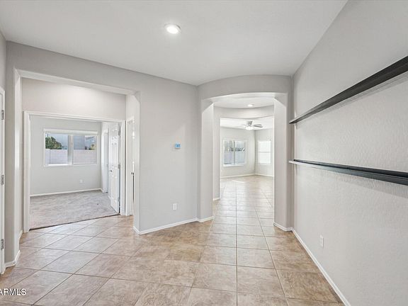 4th image of 687 E CLEVELAND Court