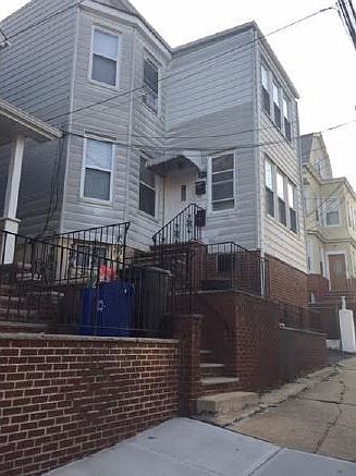 2nd image of 24 Tappan St