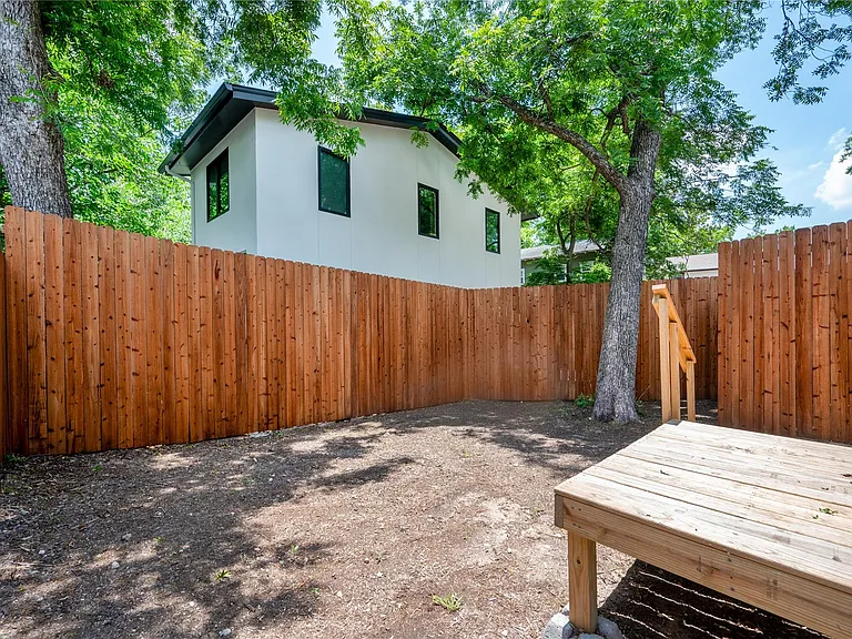 4521 Avenue H #A — Photo 20