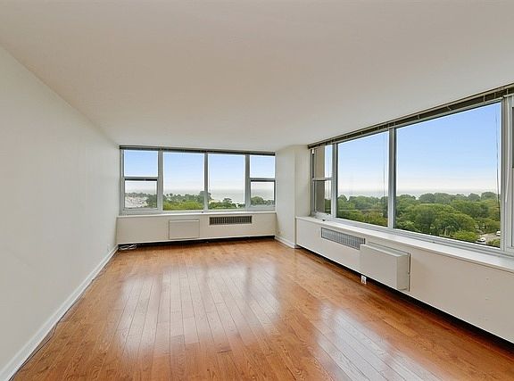 2nd image of 4250 N Marine Dr APT 1321