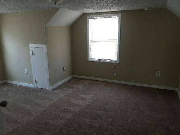 3rd image of 12300 Seminole Blvd #D2