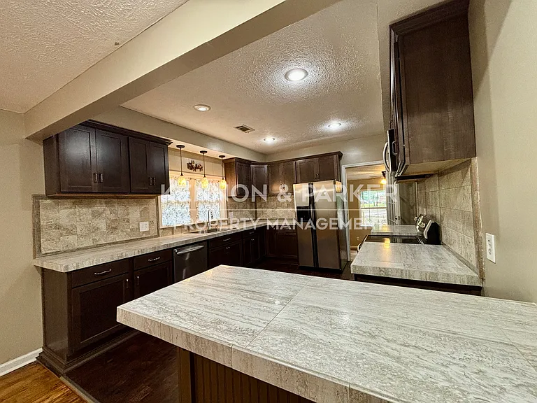 503 Lake Condy Rd — Photo 6