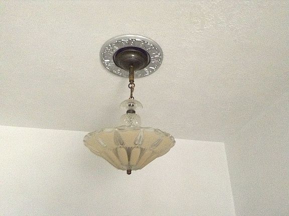 Bathroom light fixture
