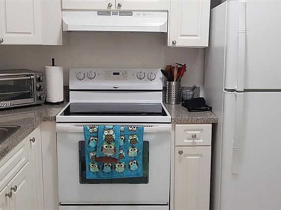 2nd image of 9430 Poinciana Pl APT 105