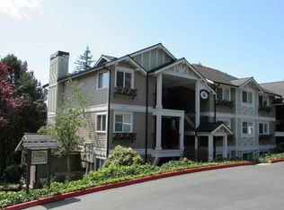 11303 NE 128th St APT B301, Kirkland, WA 98034
