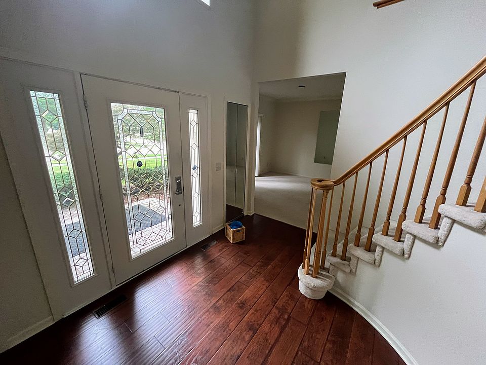 1431 Provincial Dr, photo 7