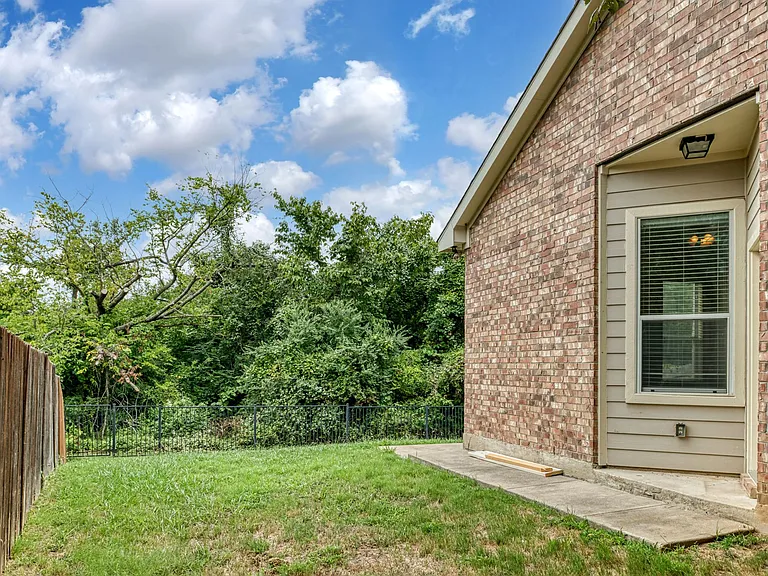 2510 Sedona St — Photo 27