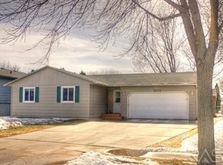 5513 W Abbey Ln, Sioux Falls, SD 57106