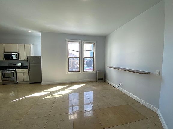 5th image of 3226 22nd St