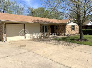 3325 Hummingbird Ln, Denton, TX 76209