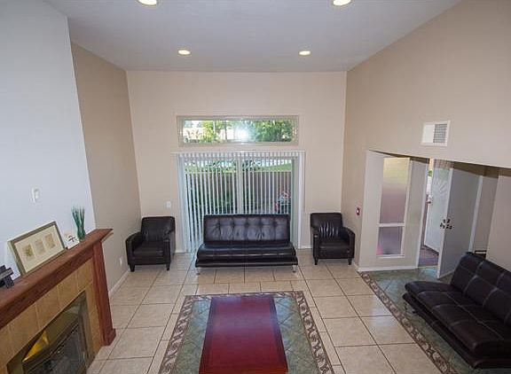 4th image of 2953 Pembroke Ct