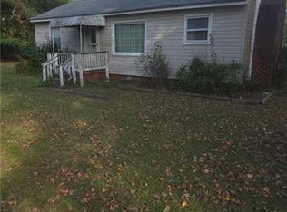 1153 Waters Rd, Chesapeake, VA 23322